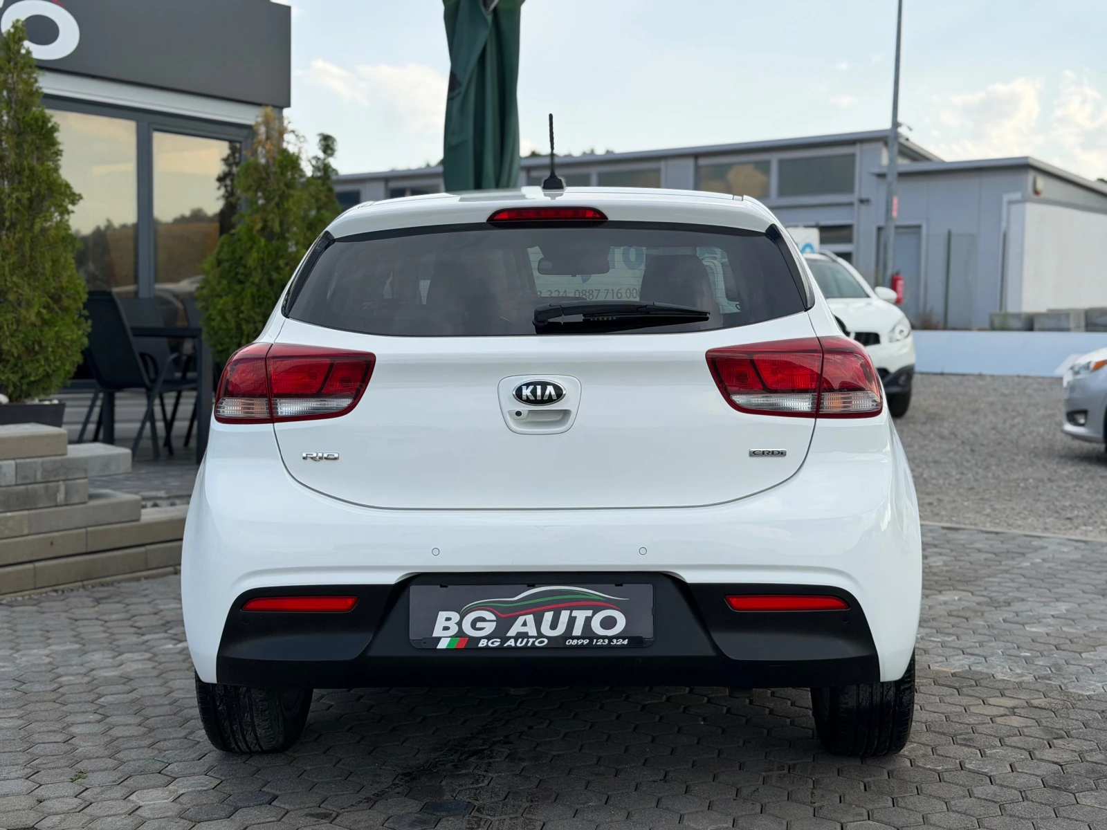 Kia Rio * 1.4 CRDI-90* NAVI* CAMERA* LED* START/STOP* , снимка 5 - Автомобили и джипове - 55612305