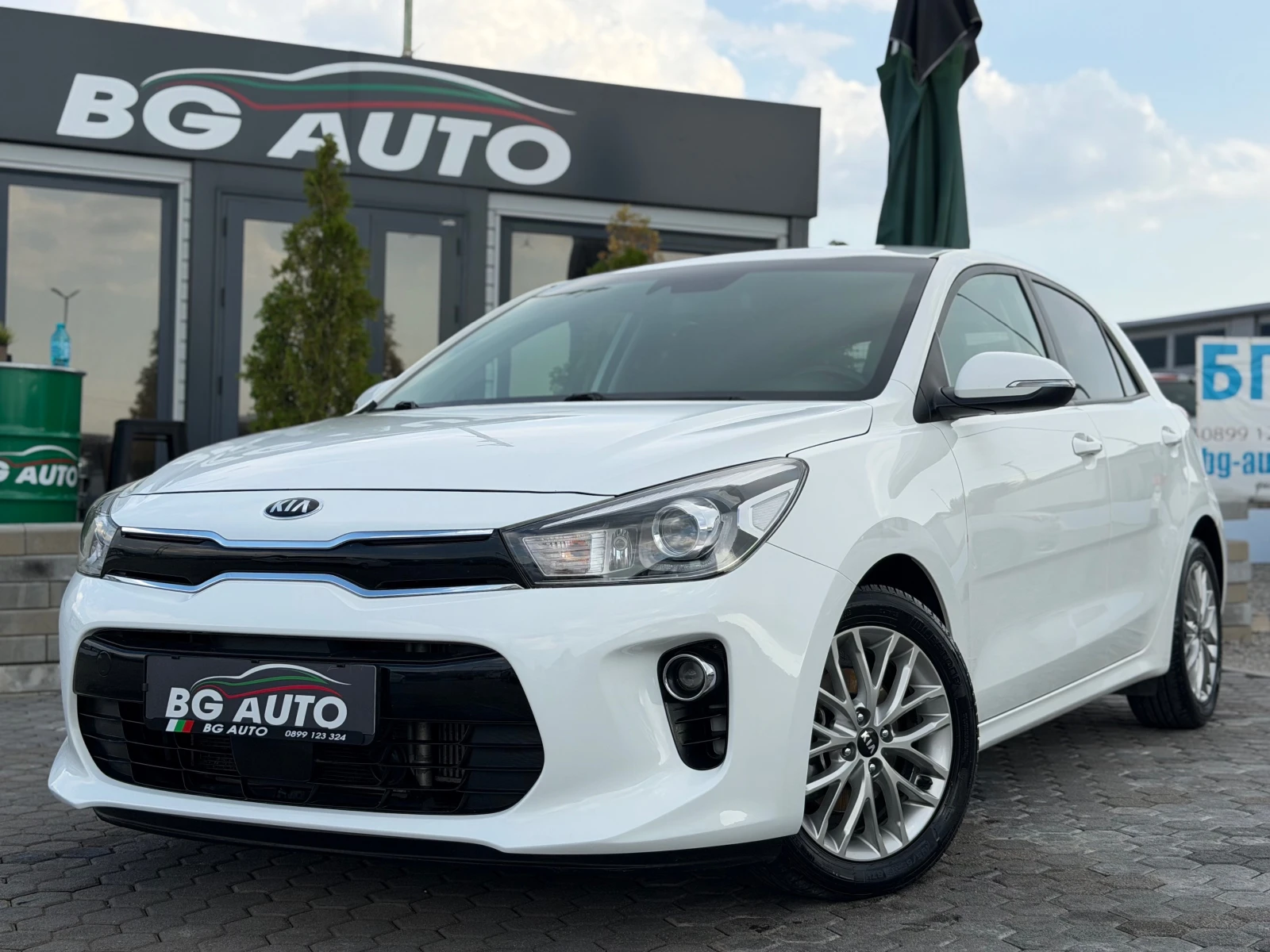 Kia Rio * 1.4 CRDI-90* NAVI* CAMERA* LED* START/STOP* 