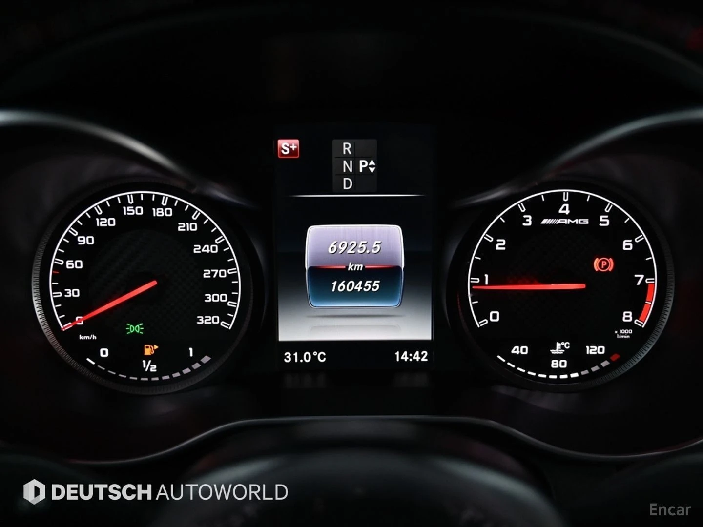 Mercedes-Benz C 63 AMG 360* HUD* КОЖА* НАВИ* ПАНО* АВТОКРЕДИТ, снимка 7 - Автомобили и джипове - 55618533