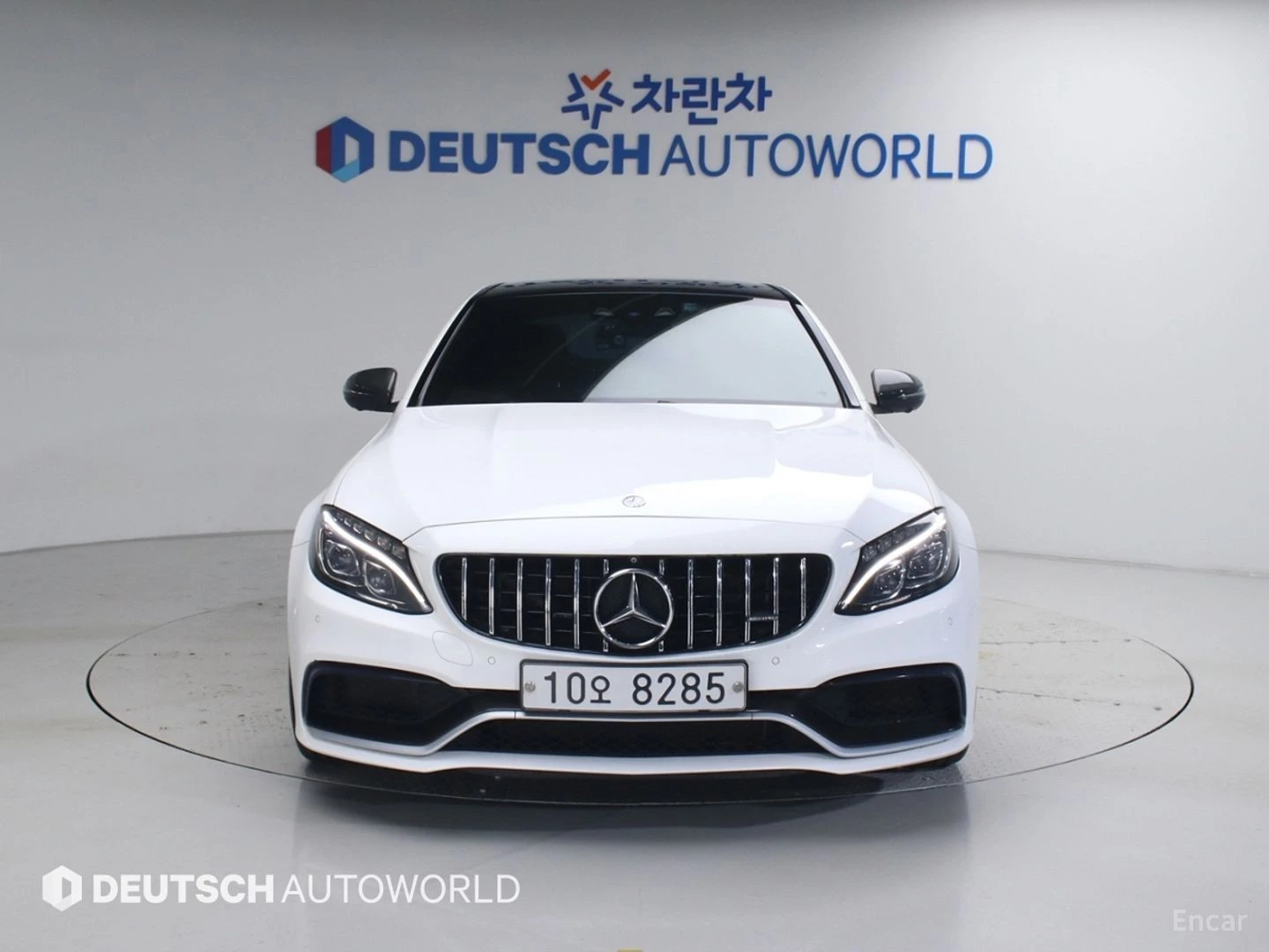 Mercedes-Benz C 63 AMG 360* HUD* КОЖА* НАВИ* ПАНО* АВТОКРЕДИТ, снимка 3 - Автомобили и джипове - 55618533