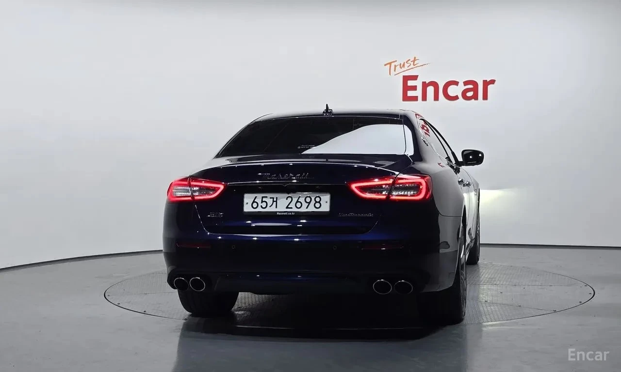Maserati Quattroporte S Q4 3.0 V6 Granlusso| ПАМЕТ| ОБДУХВАНЕ| 2 КЛЮЧА| , снимка 4 - Автомобили и джипове - 56108050
