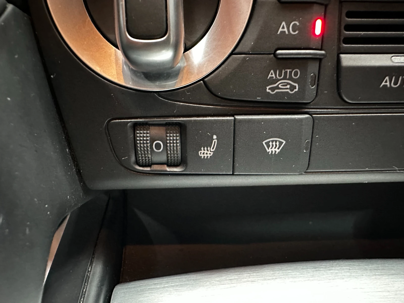 Audi A3 1.8i 160 к.с. Автомат/S-line, снимка 13 - Автомобили и джипове - 56208781