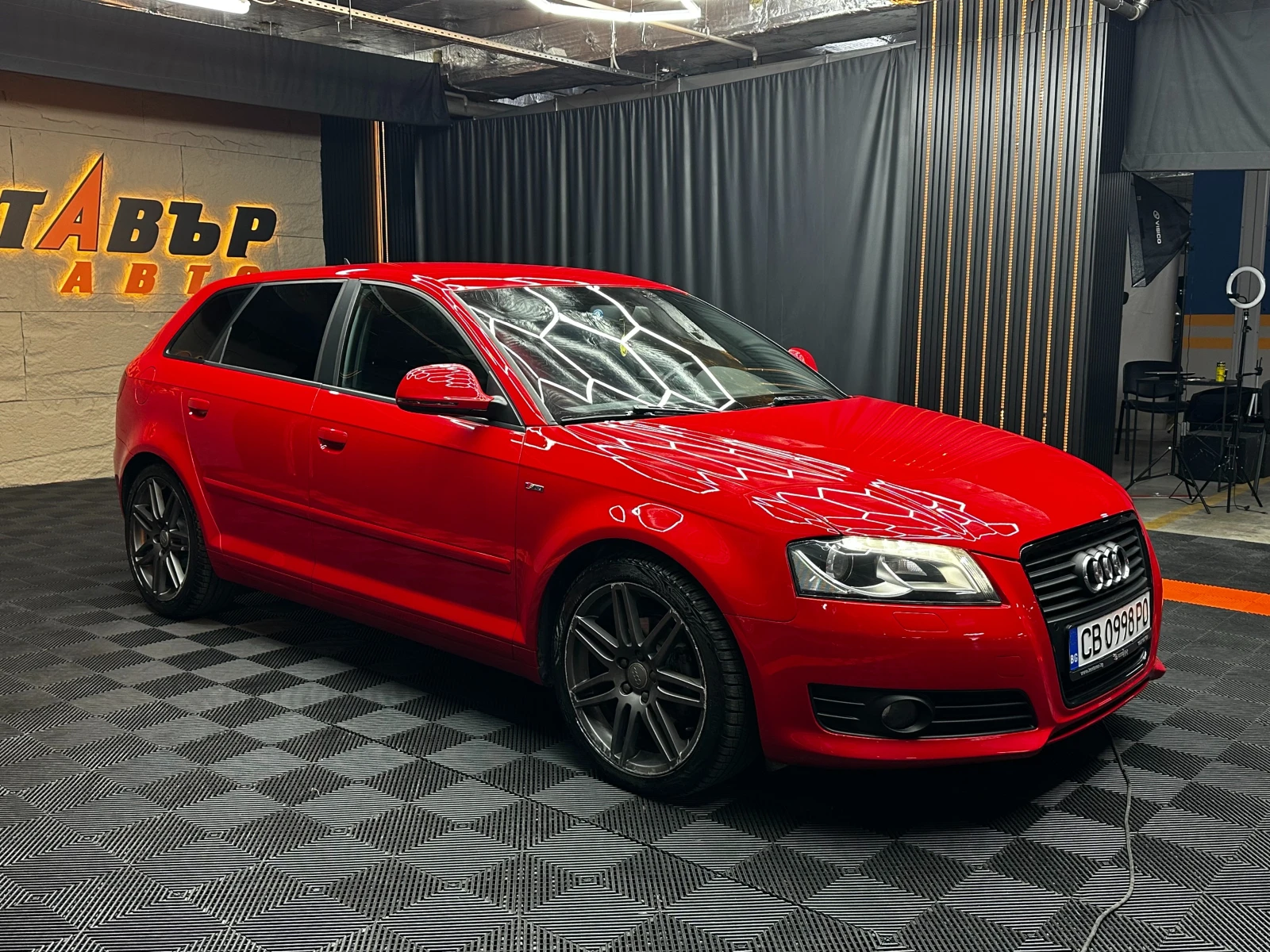 Audi A3 1.8i 160 к.с. Автомат/S-line, снимка 4 - Автомобили и джипове - 56208781