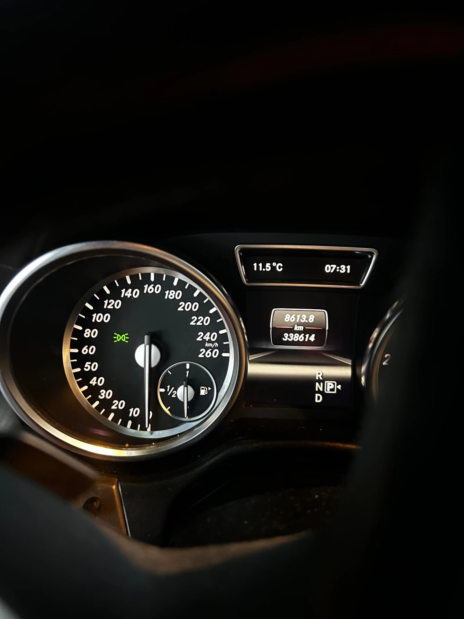 Mercedes-Benz ML 350, снимка 11 - Автомобили и джипове - 56264474