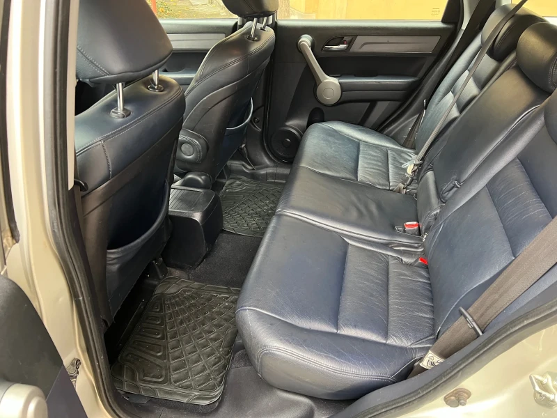 Honda Cr-v 2.0i, снимка 8 - Автомобили и джипове - 47943524