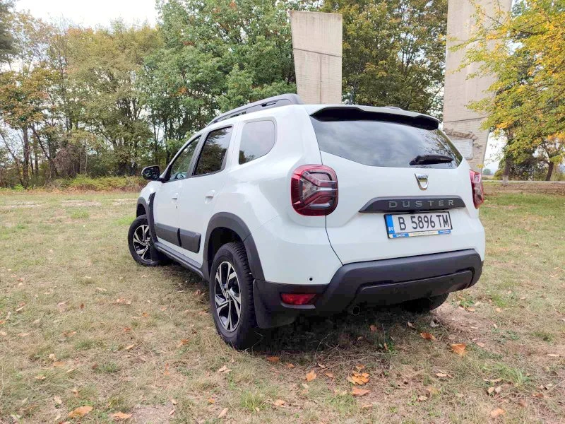 Dacia Duster Comfort, снимка 3 - Автомобили и джипове - 47497459