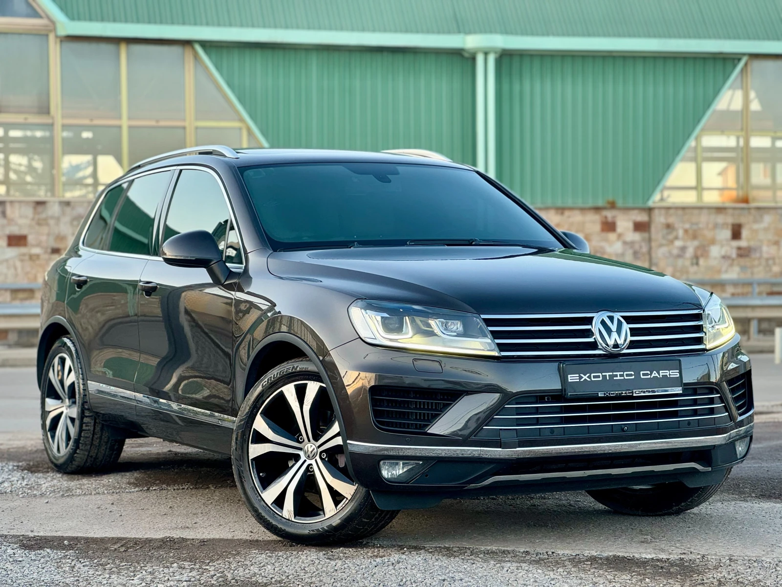 VW Touareg 3.0 TDI 4motin ! Exclusive ! FaceLift !, снимка 1