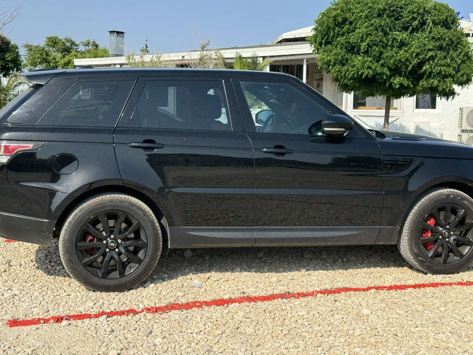 Land Rover Range Rover Sport  - изображение 3