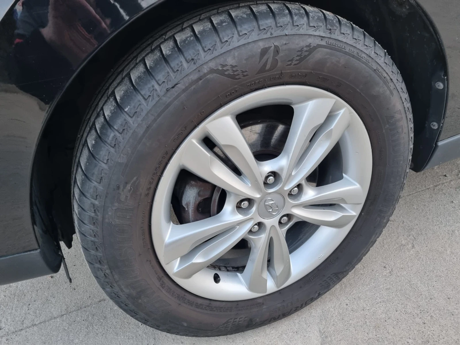 Hyundai IX35 2.0CRDi 4х4 ШВЕЙЦАРИЯ, снимка 14 - Автомобили и джипове - 53883638