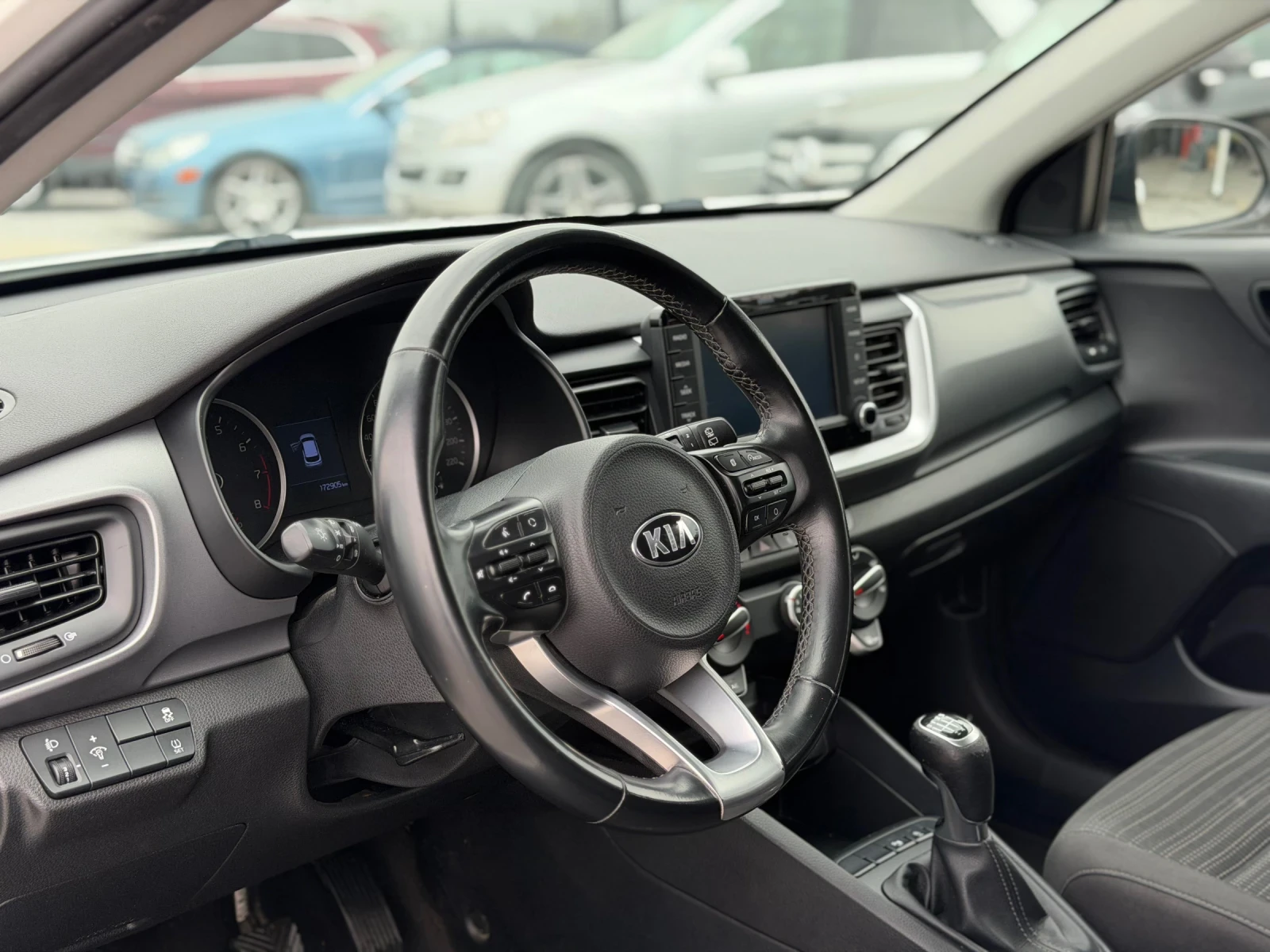 Kia Stonic 1.4 ������ / 100 �.� | Mobile.bg � ����������� 7