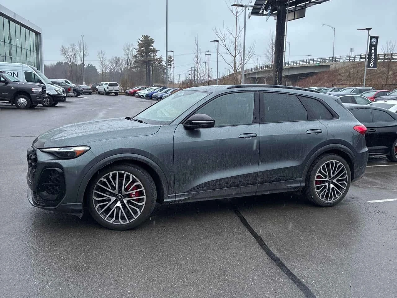 Audi SQ5 * Technik * CARFAX * БЕЗ ПЪРВОНАЧАЛНА ВНОСКА, снимка 2 - Автомобили и джипове - 54209246