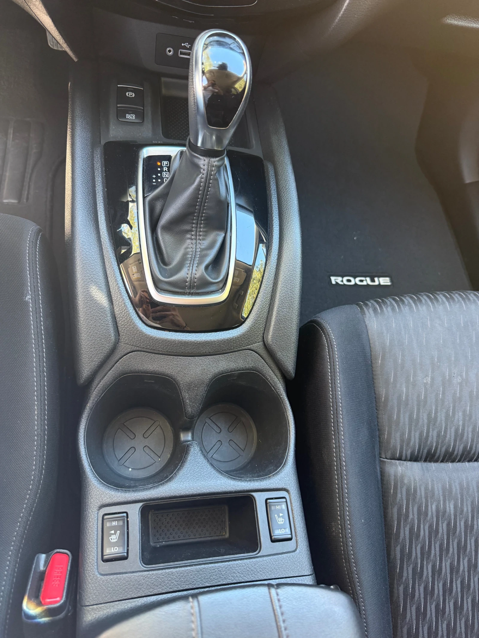 Nissan Rogue Газ/Бензин 2.5 AWD, снимка 12 - Автомобили и джипове - 54319546