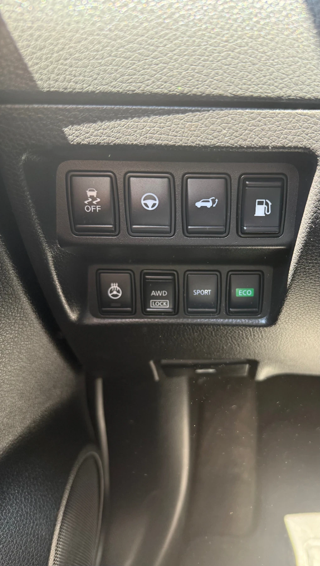 Nissan Rogue Газ/Бензин 2.5 AWD, снимка 13 - Автомобили и джипове - 54319546