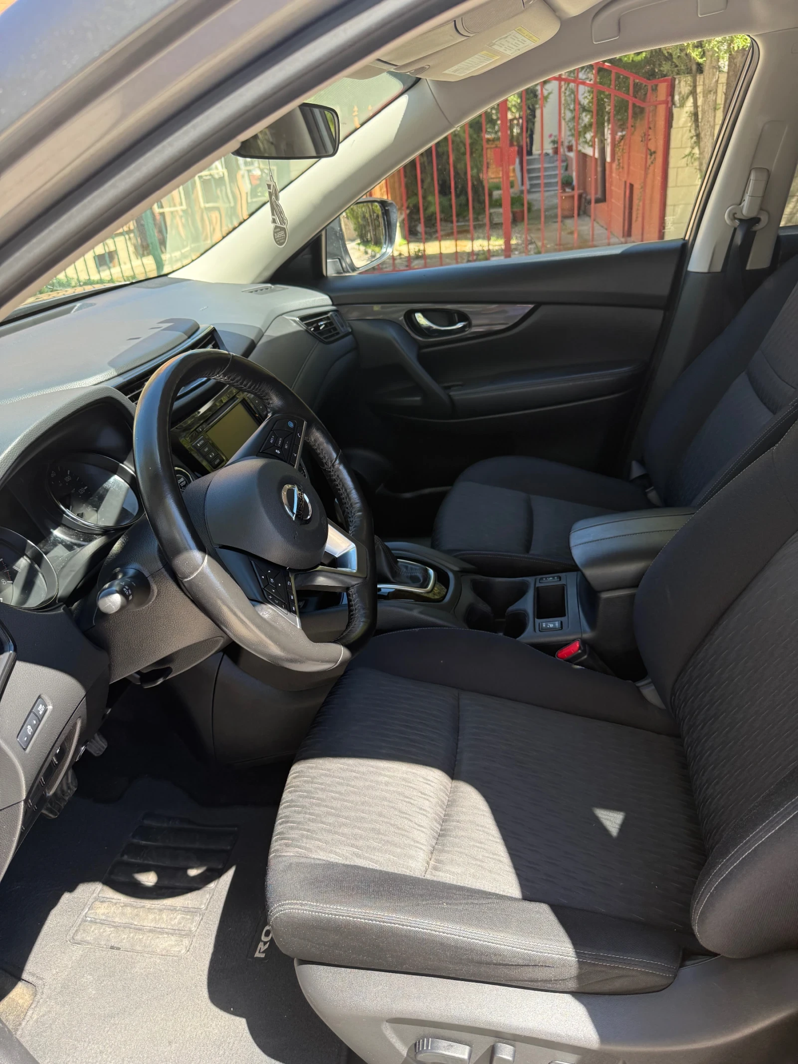 Nissan Rogue Газ/Бензин 2.5 AWD, снимка 8 - Автомобили и джипове - 54319546