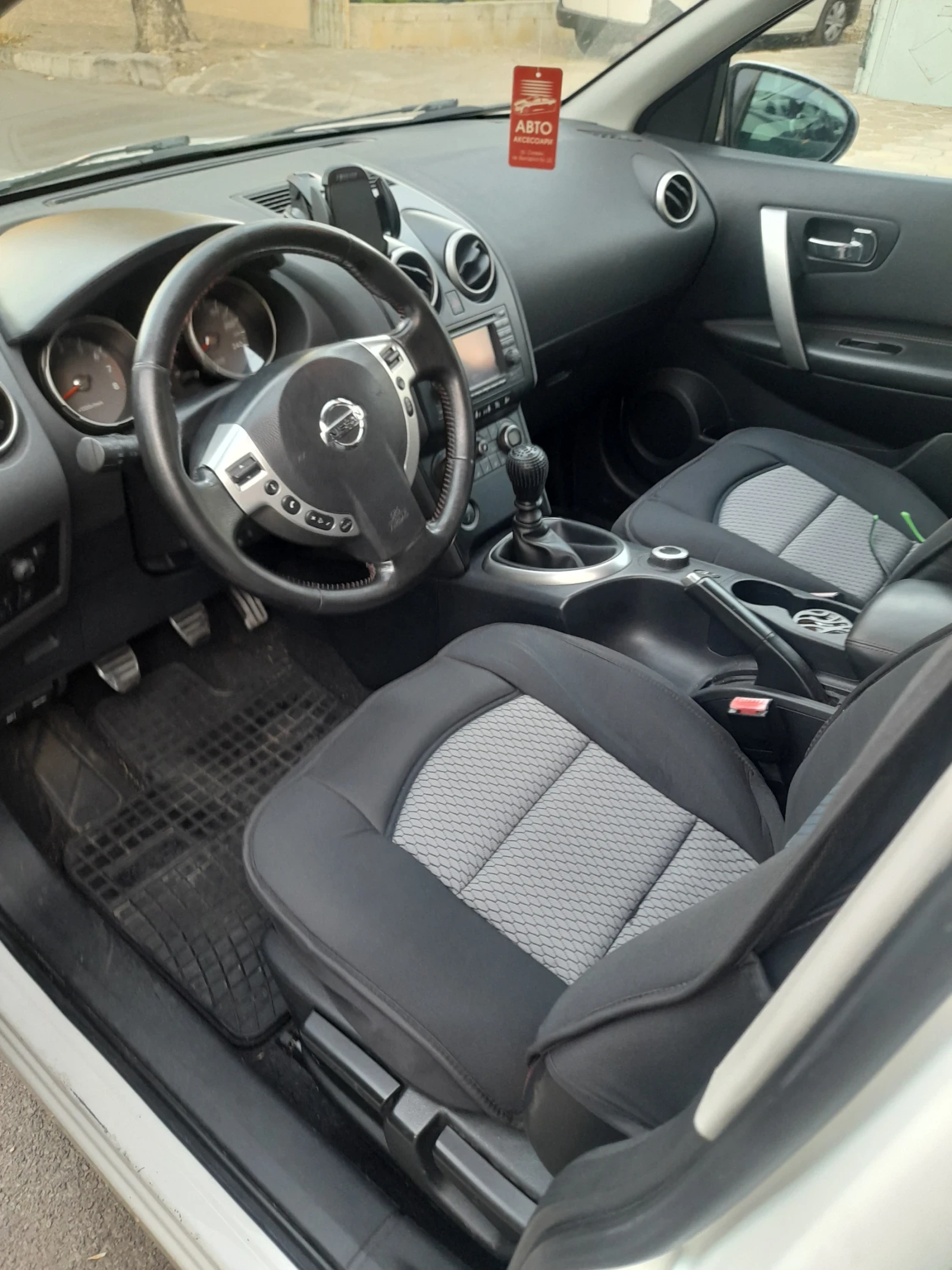 Nissan Qashqai, снимка 2 - Автомобили и джипове - 55879540