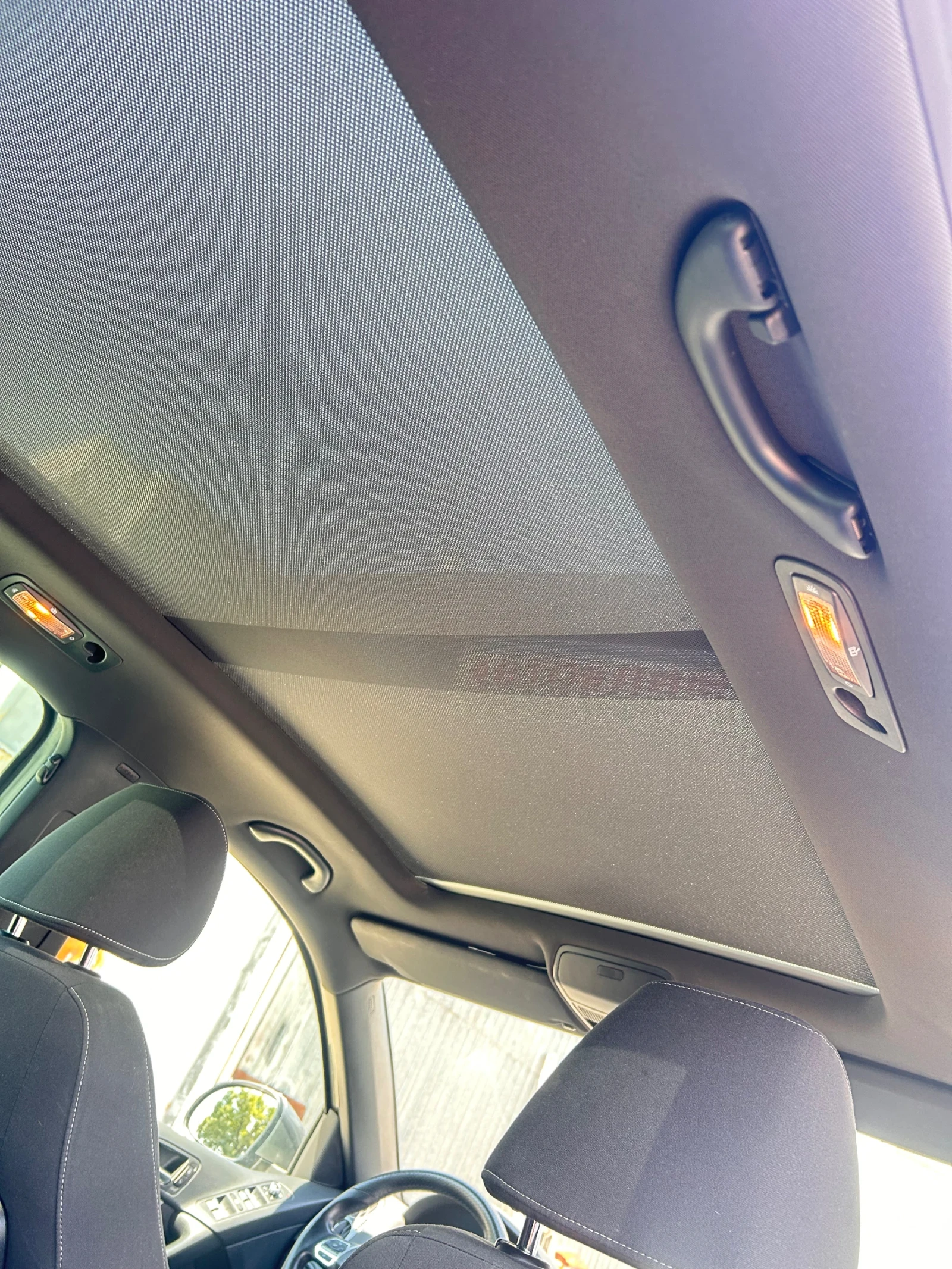 VW Tiguan 2.0TDI 4Motion 177PS* R-Line* DynAudio* Pan* , снимка 12 - Автомобили и джипове - 56024080