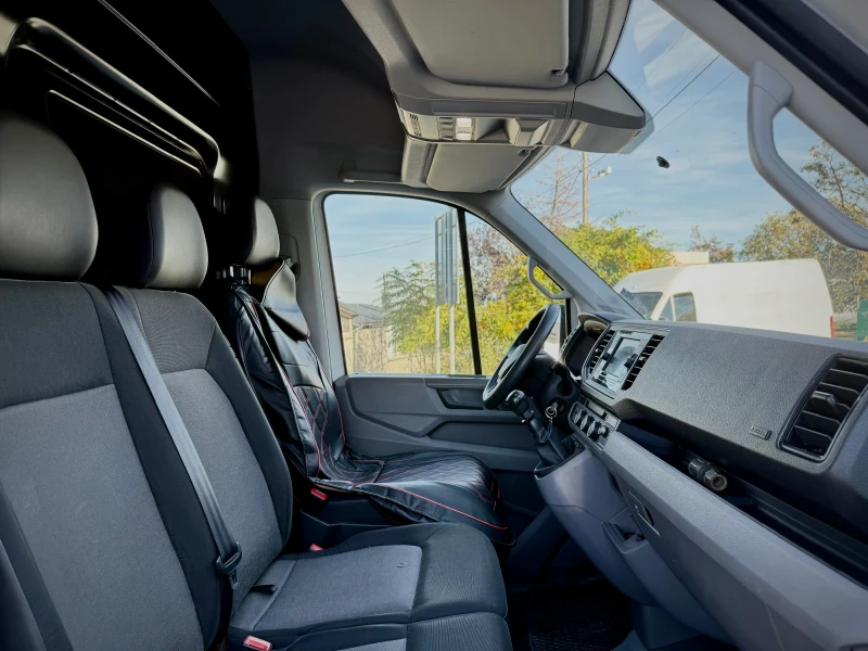 VW Crafter, снимка 10 - Бусове и автобуси - 52310580