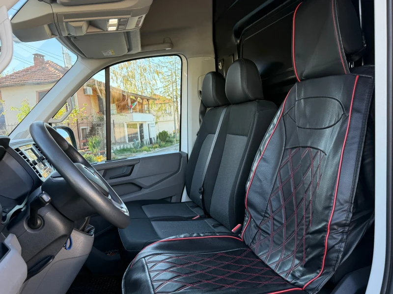 VW Crafter, снимка 11 - Бусове и автобуси - 52310580