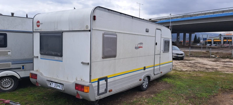 Каравана Burstner 500, снимка 3 - Каравани и кемпери - 53501806