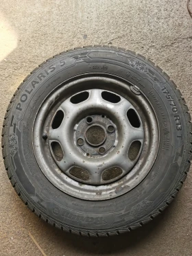 Гуми Зимни 175/70R13, снимка 3 - Гуми и джанти - 47149597