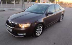 Skoda Octavia 1.6, снимка 1