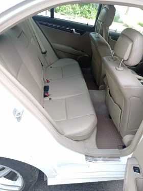 Mercedes-Benz C 300 3.5 4matic AMG, снимка 13