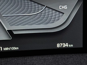 Kia EV6 4x4/77.4KW/Long Range* * * 8700км.* * * - 64999 лв. - 31061817 16