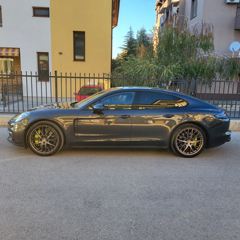 Porsche Panamera 4-Е Hybrid , снимка 4 - Автомобили и джипове - 47896004