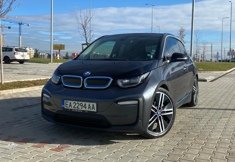 BMW i3 Facelift, 94Ah, термопомпа, поръчково изпълнение, снимка 1 - Автомобили и джипове - 48873020