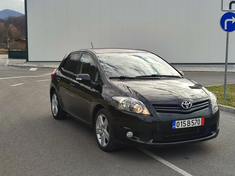 Toyota Auris 1.8i 147 к.с. СН, снимка 3 - Автомобили и джипове - 48346457