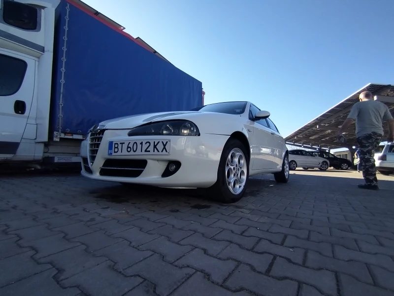 Alfa Romeo 147 1.6T.S* ГАЗ* Регистрирана* , снимка 3 - Автомобили и джипове - 49424079