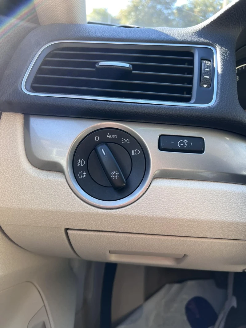 VW Passat, снимка 4 - Автомобили и джипове - 51752494