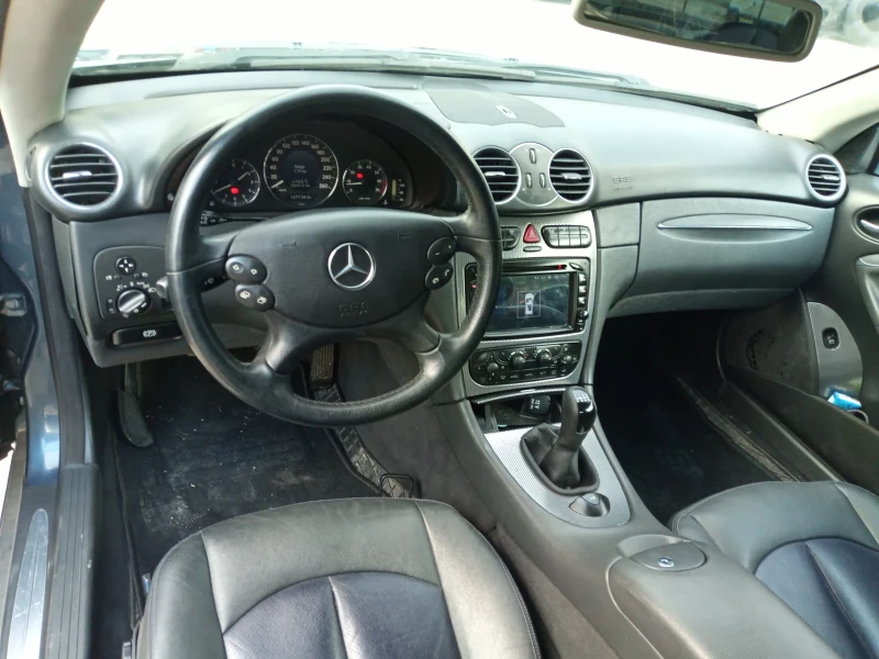 Mercedes-Benz CLK 240, снимка 9 - Автомобили и джипове - 51956412