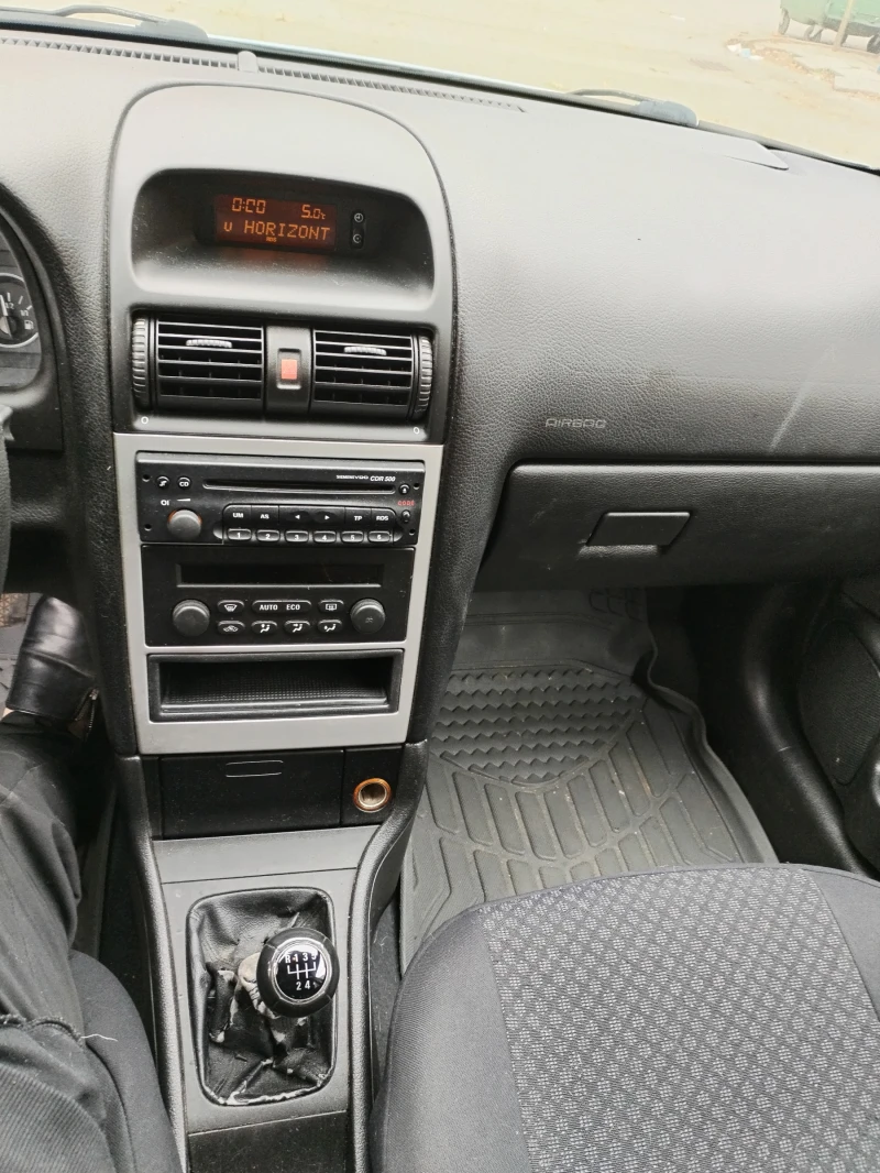 Opel Astra, снимка 10 - Автомобили и джипове - 52431411