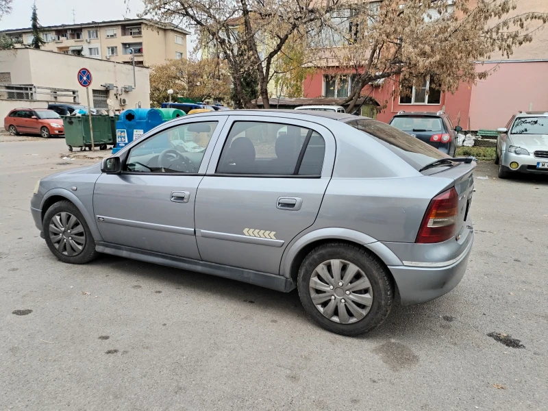 Opel Astra, снимка 3 - Автомобили и джипове - 52431411