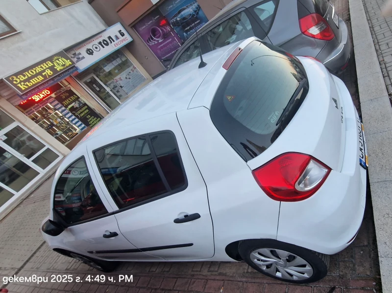 Renault Clio Газ/бензин Euro 5, снимка 9 - Автомобили и джипове - 52639743