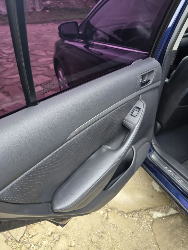 Toyota Avensis, снимка 9 - Автомобили и джипове - 52733455