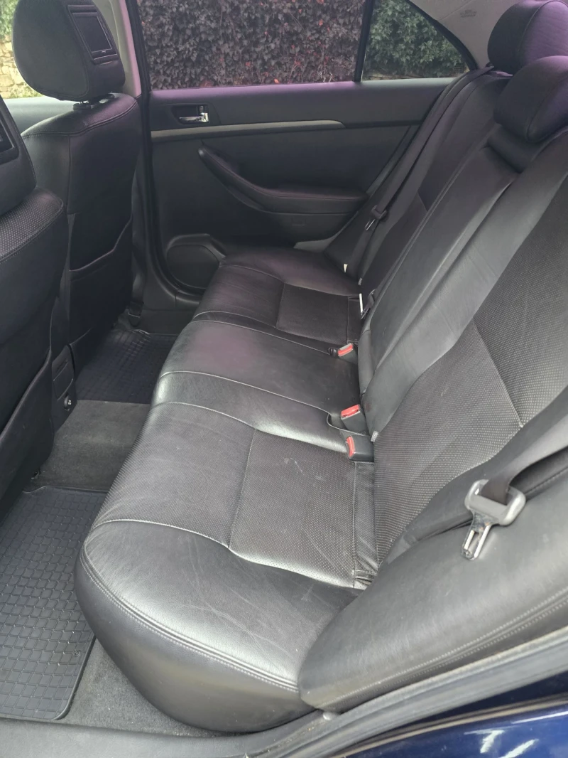 Toyota Avensis, снимка 10 - Автомобили и джипове - 52733455