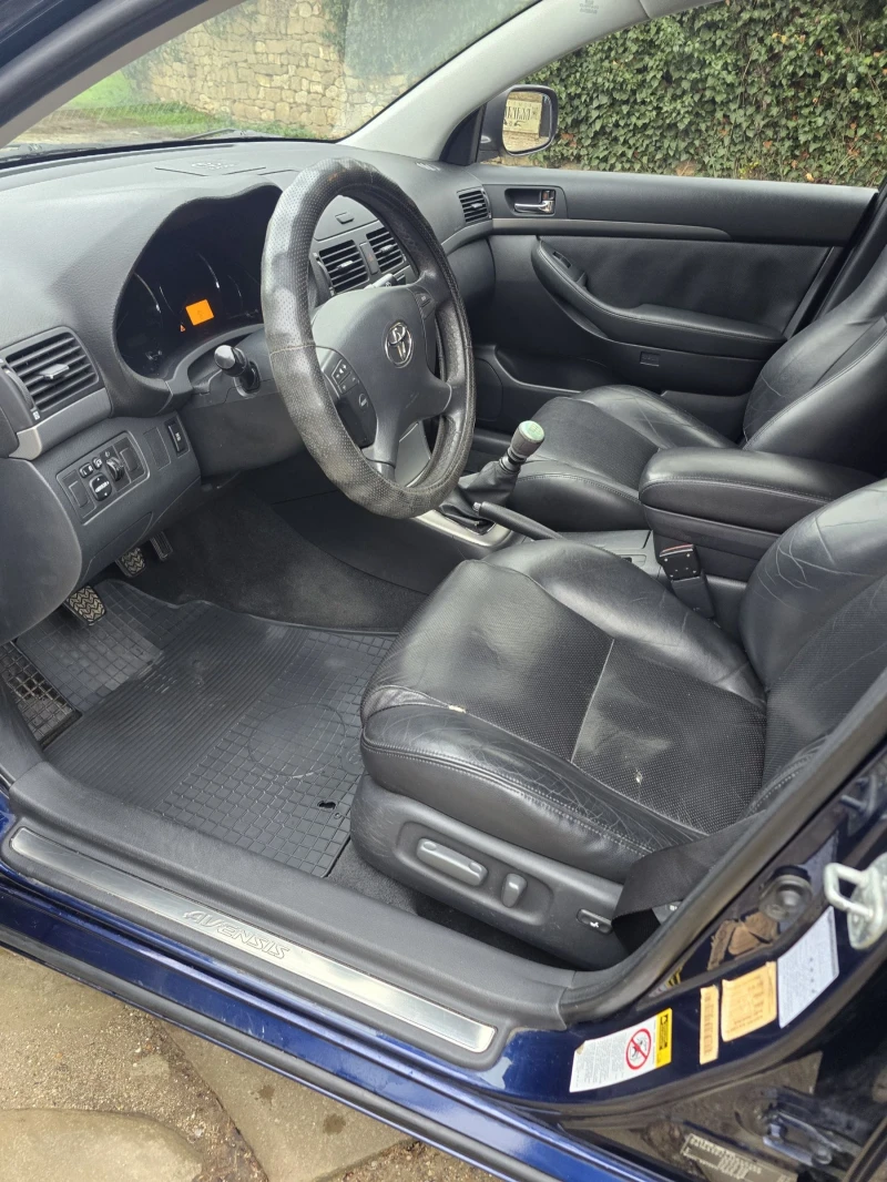 Toyota Avensis, снимка 11 - Автомобили и джипове - 52733455