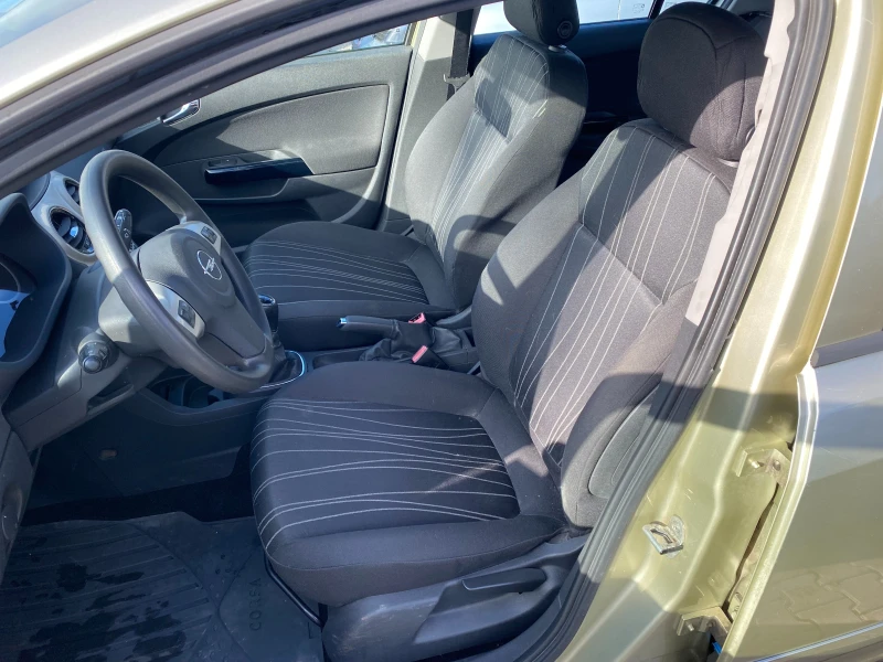 Opel Corsa 1.2 80 к.с, снимка 9 - Автомобили и джипове - 52811059