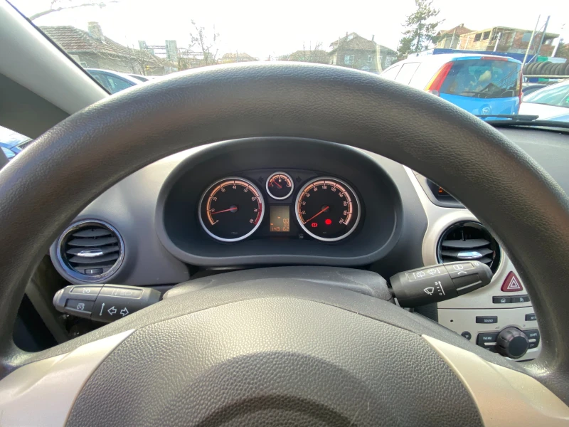 Opel Corsa 1.2 80 к.с, снимка 8 - Автомобили и джипове - 52811059