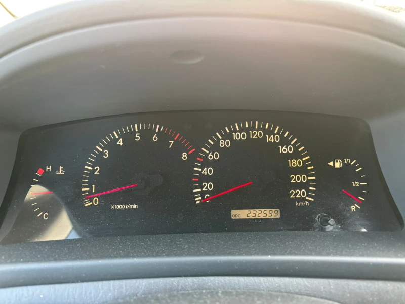 Toyota Corolla verso / 1.6I / GAS / 110 HP / EURO 4 /, снимка 13 - Автомобили и джипове - 52836381