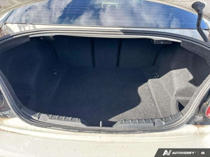 BMW 228 * 228i xDrive * CARFAX * БЕЗ ПЪРВОНАЧАЛНА ВНОСКА, снимка 12 - Автомобили и джипове - 52908386