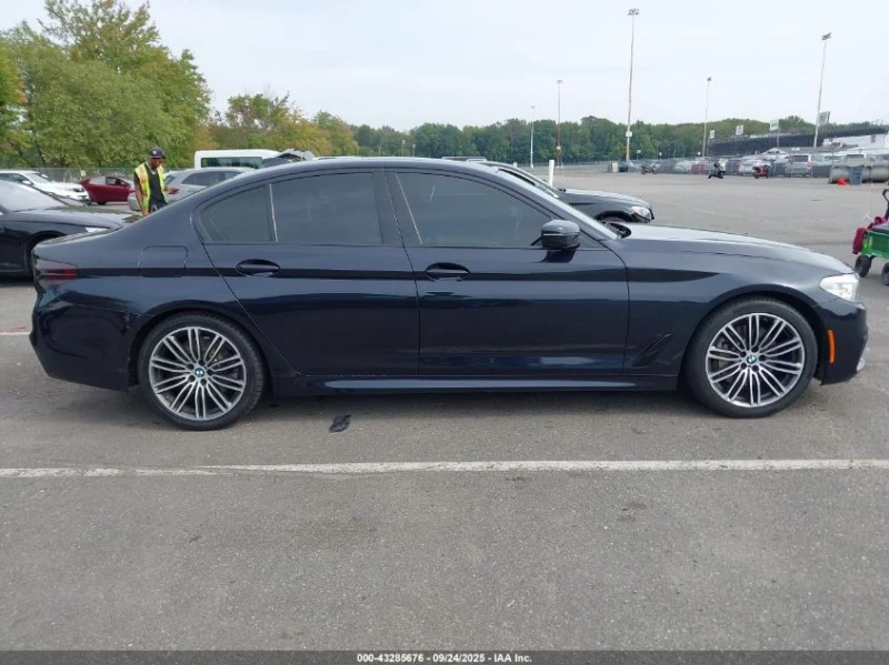 BMW 530 2l I xDrive, снимка 13 - Автомобили и джипове - 53577324