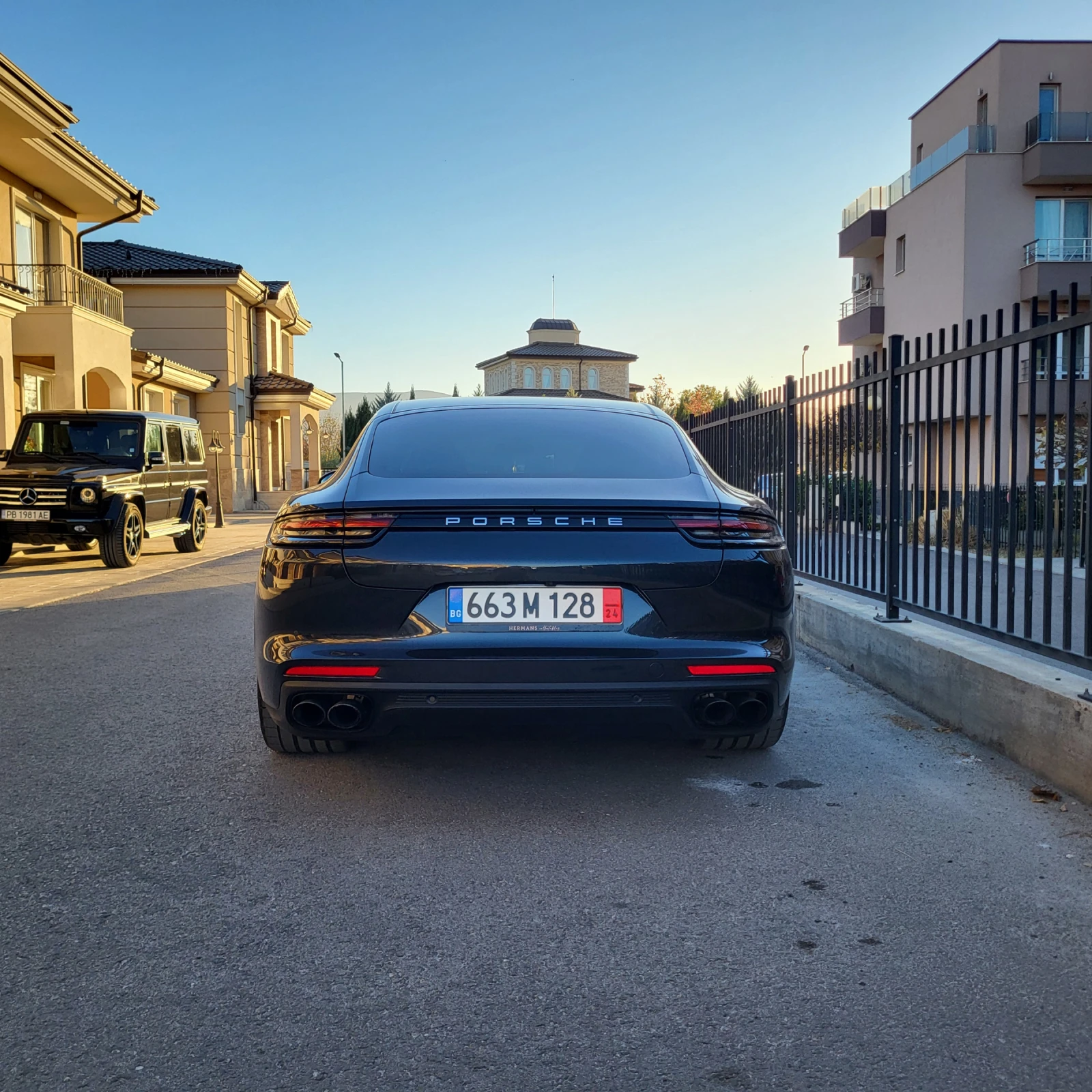 Porsche Panamera 4-Е Hybrid  - изображение 6