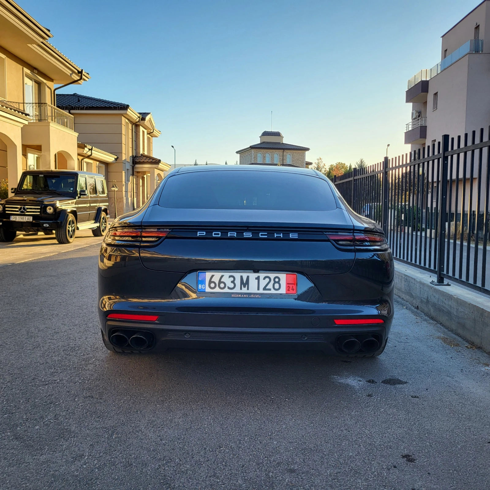 Porsche Panamera 4-Е Hybrid  - изображение 8