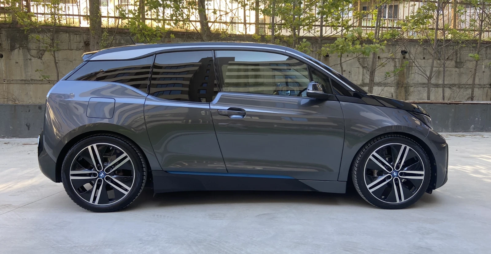 BMW i3 фейслифт, всички екстри, перфектна, обслужена - изображение 5