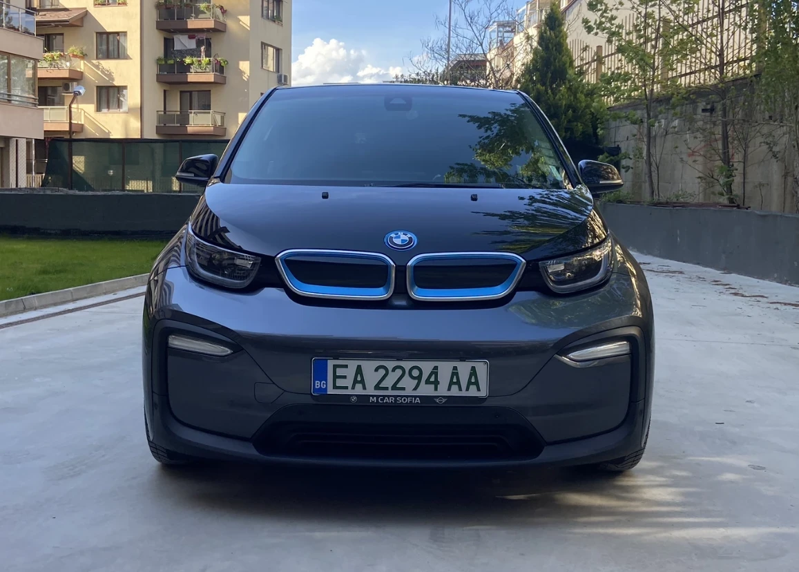 BMW i3 фейслифт, всички екстри, перфектна, обслужена - изображение 2