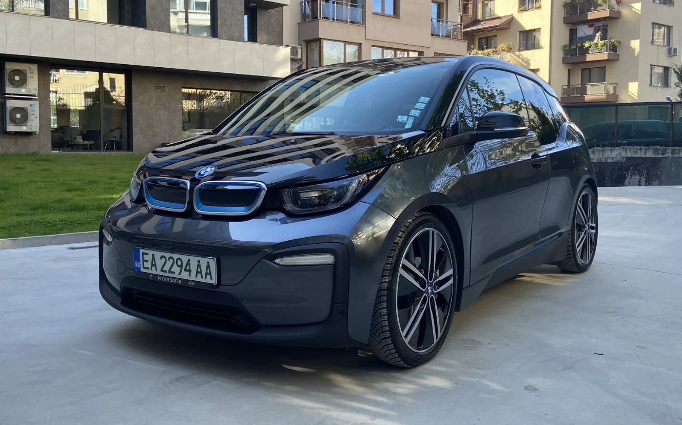 BMW i3 фейслифт, всички екстри, перфектна, обслужена - изображение 3