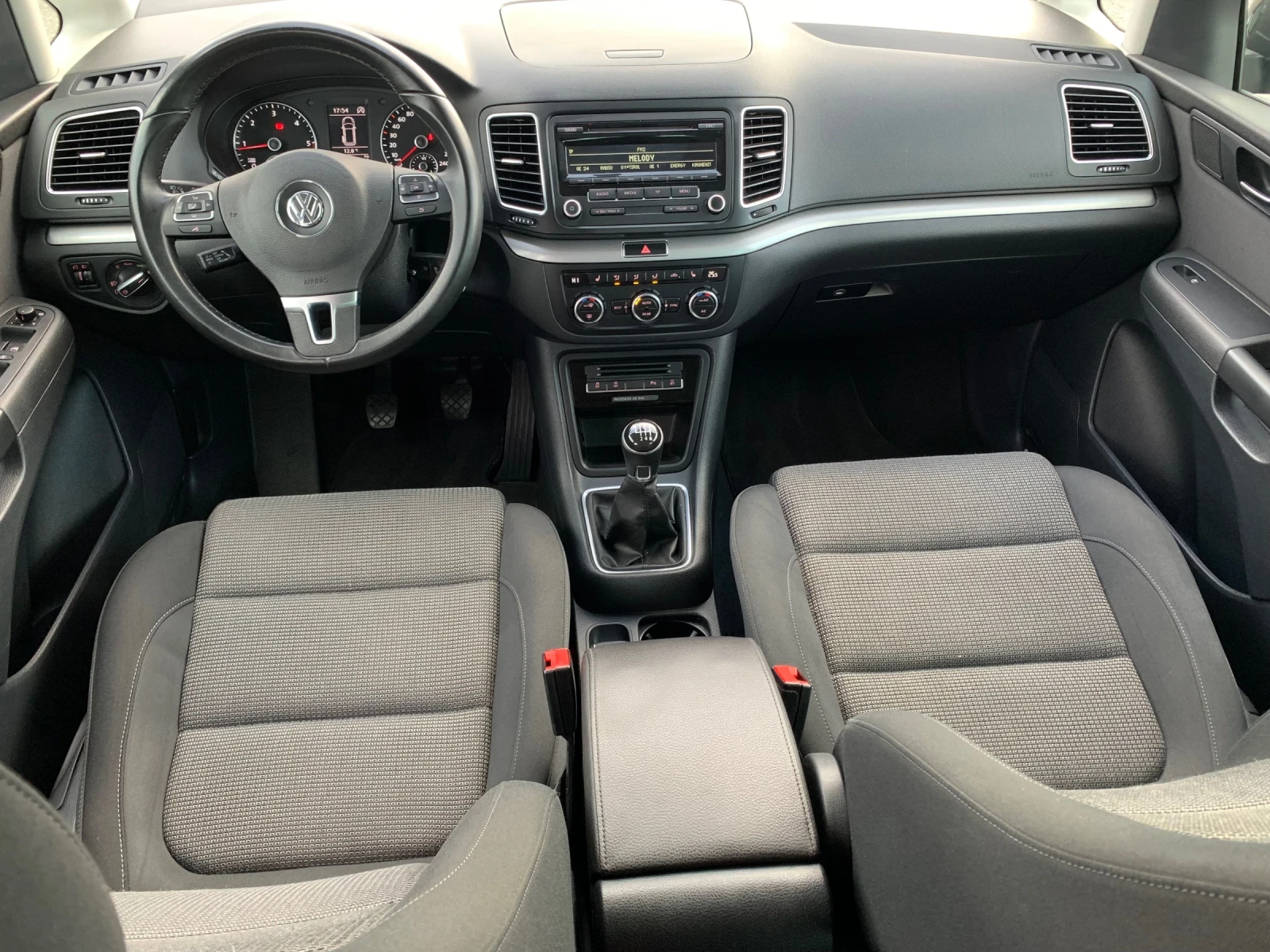 VW Sharan 2.0TDI* Сервизна история VW* Comfort Line - изображение 7